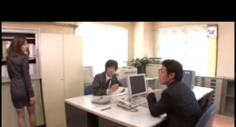 Japon sekreteri Çalışan Arkadaşları sikiyor					